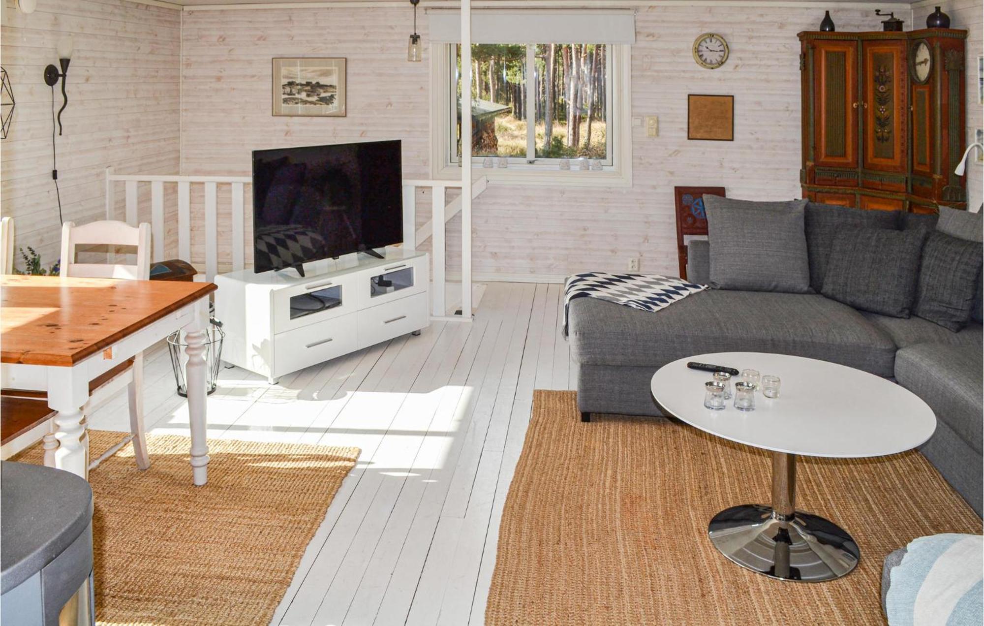 Gorgeous Home In Borrby With Wifi מראה חיצוני תמונה